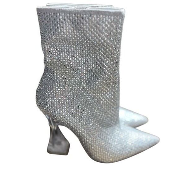 Steve Madden Vivy NWT Glamorous Silver Heeled Boots with Rhinestones and Stilett - Picture 1 of 6